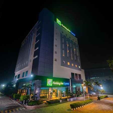 Holiday Inn Express Greater Noida Knowledge Park By Ihg المظهر الخارجي الصورة